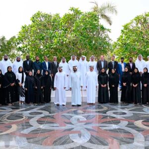 Mohammed bin Rashid receives Emirati experts, researchers and professionals from DEWA’s Research and Development Centre