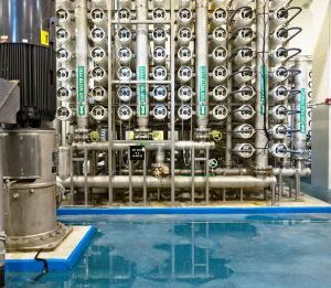 Algeria builds 300,000 m3/day desalination plant